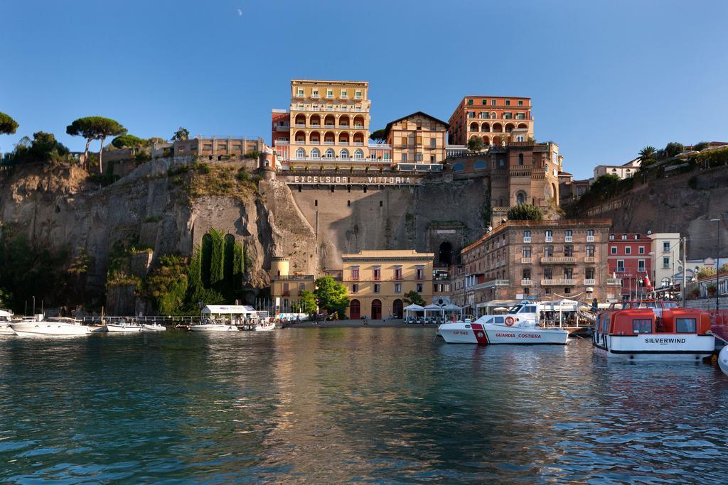 Marina Piccola 73 Bed and breakfast 5*